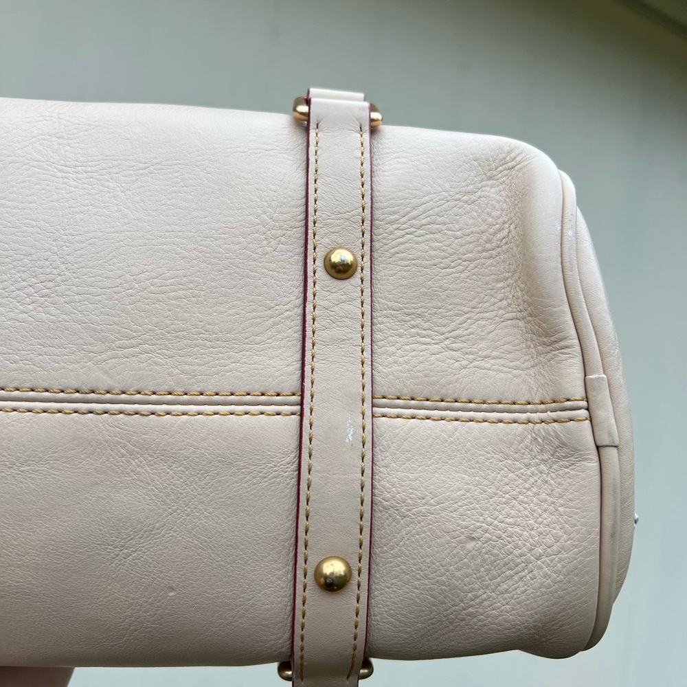 D & B Small Satchel Florentine Leather in the color BONE - Picture 5 of 8